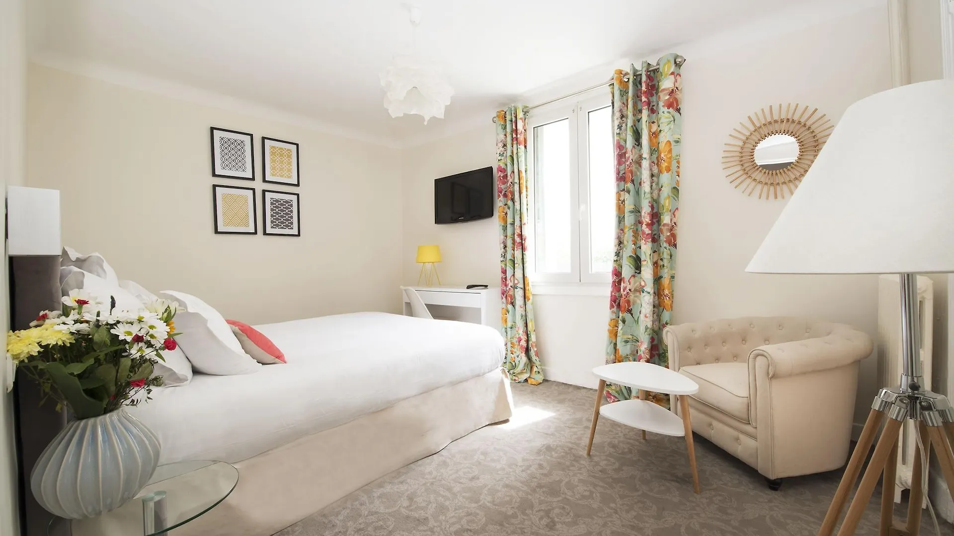 Des Batignolles Hotel Paris