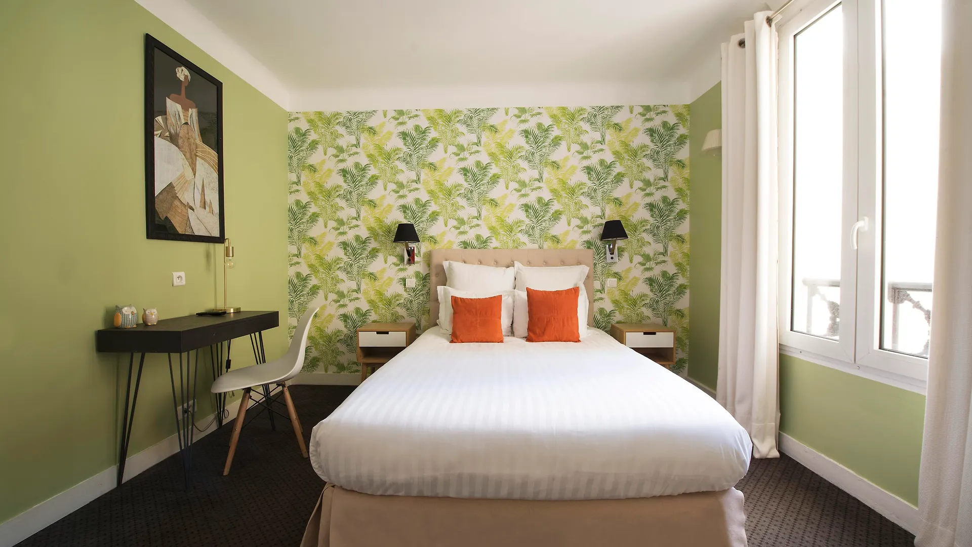 Otel Des Batignolles