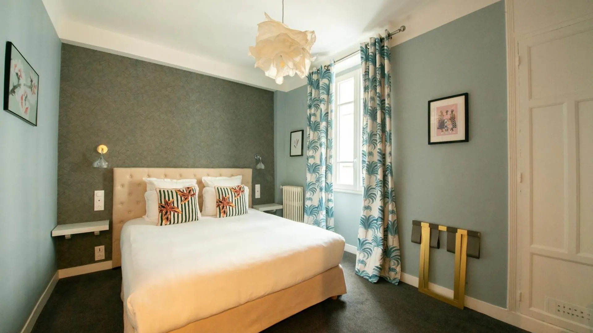 Des Batignolles 3*